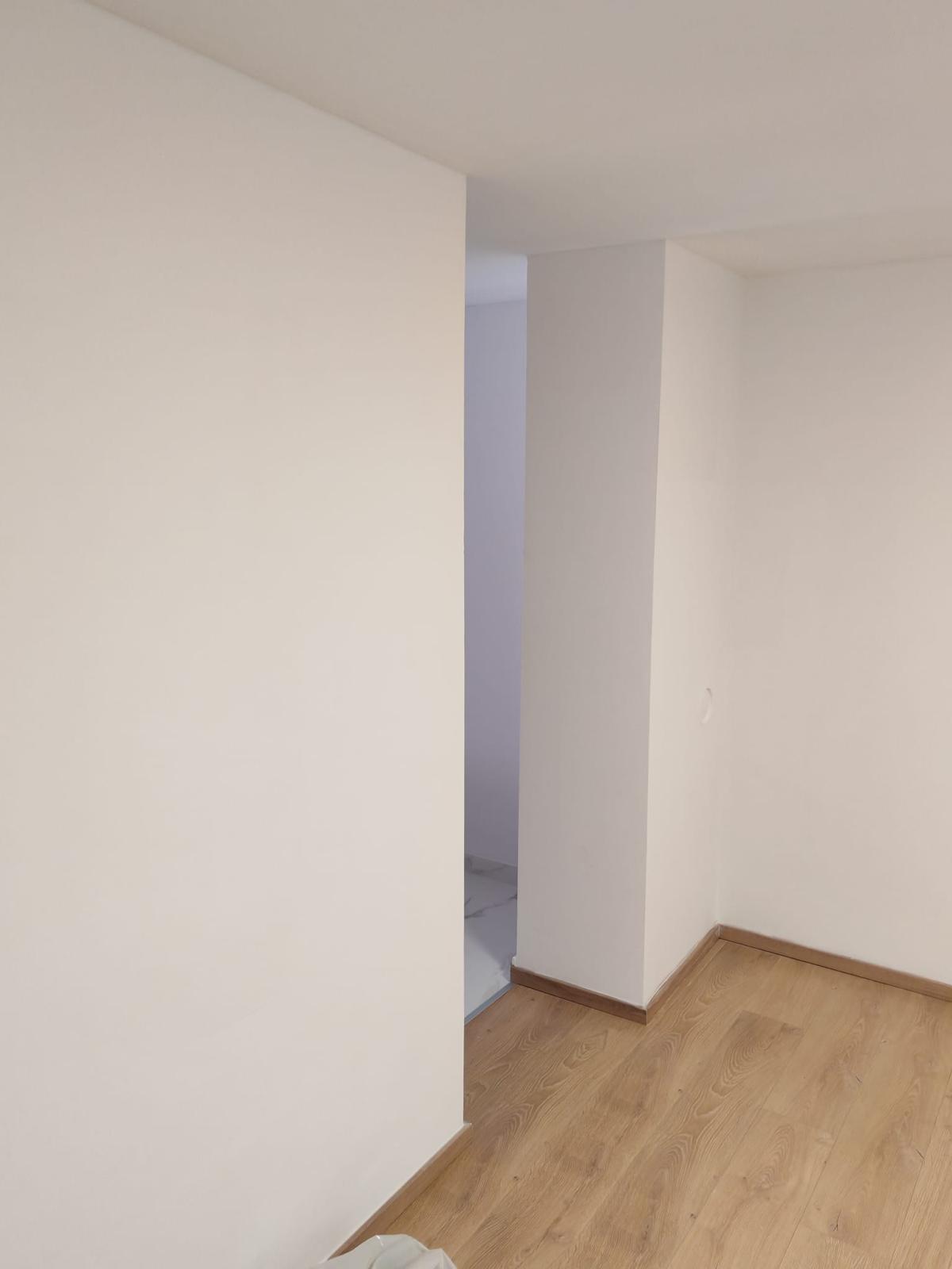 Laminat, vinil i krečenje